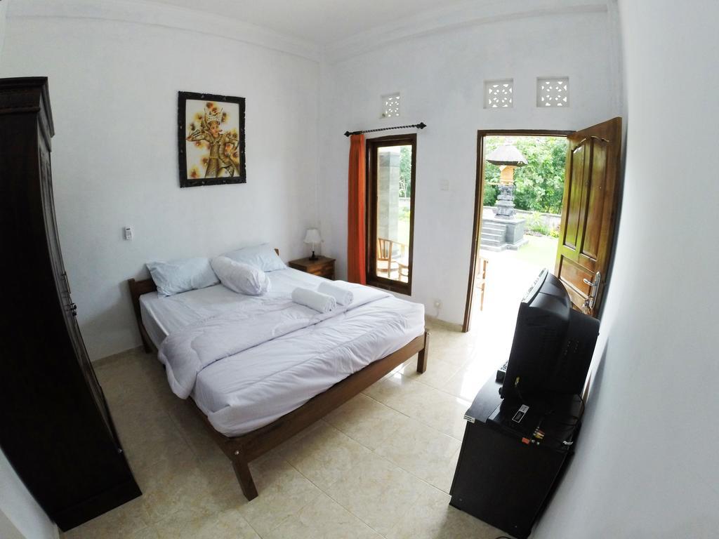 Uluwatu Made Guesthouse エクステリア 写真