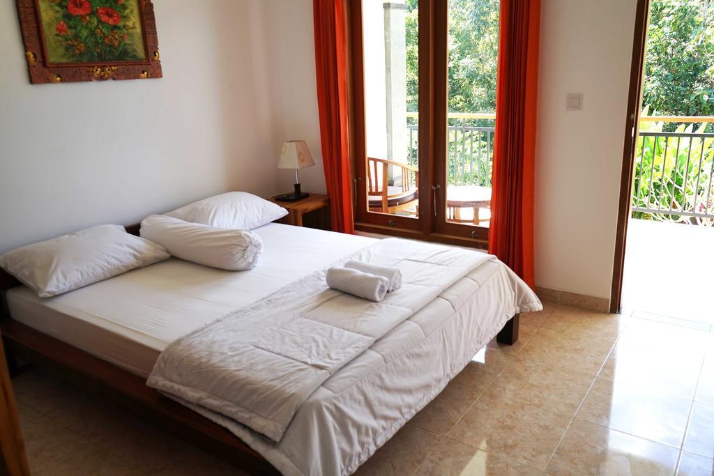 Uluwatu Made Guesthouse エクステリア 写真