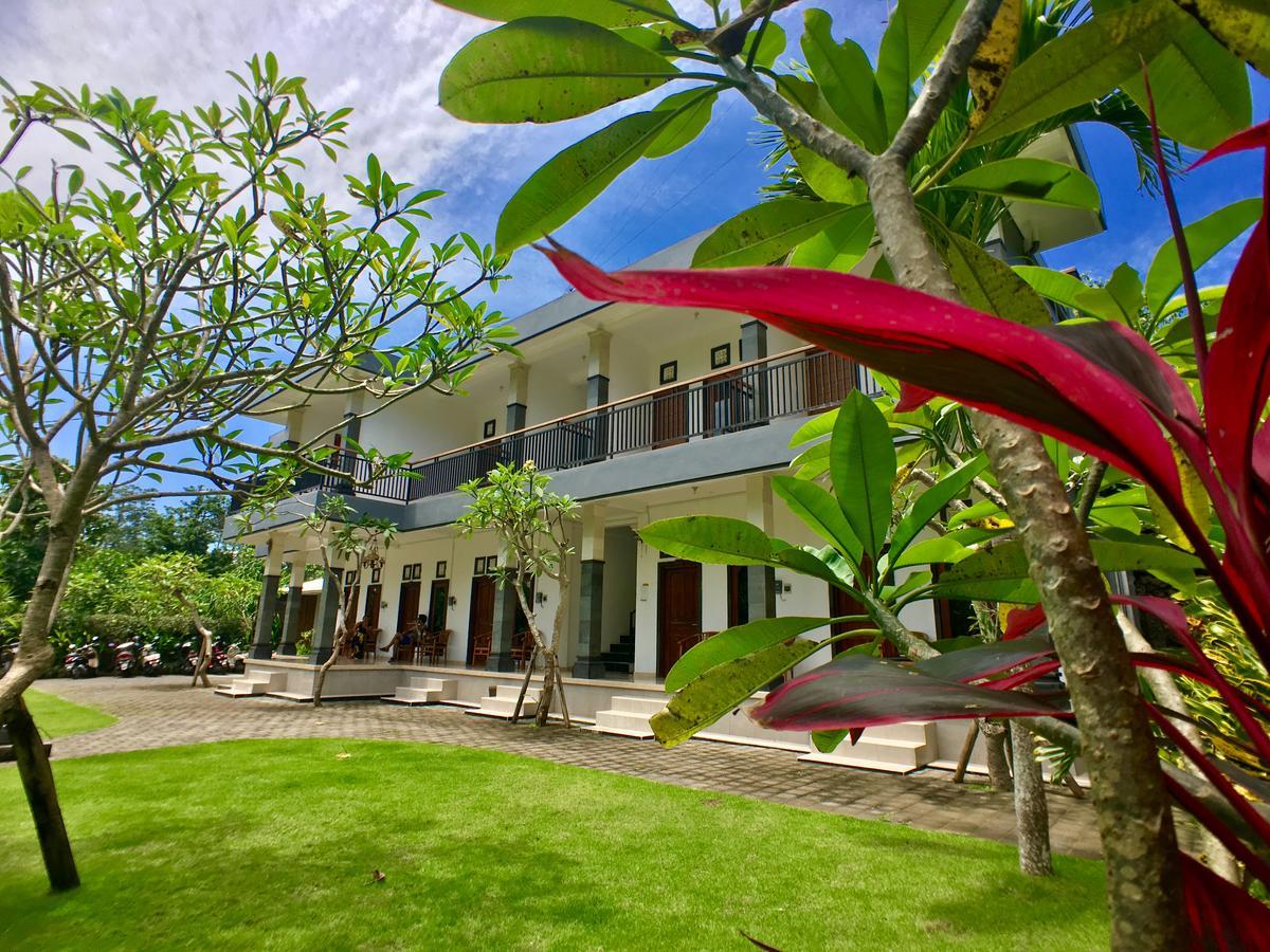 Uluwatu Made Guesthouse エクステリア 写真
