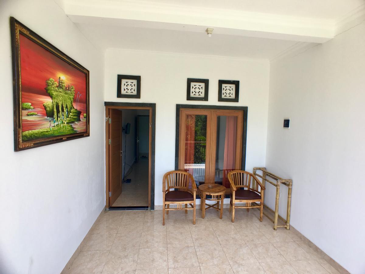 Uluwatu Made Guesthouse エクステリア 写真