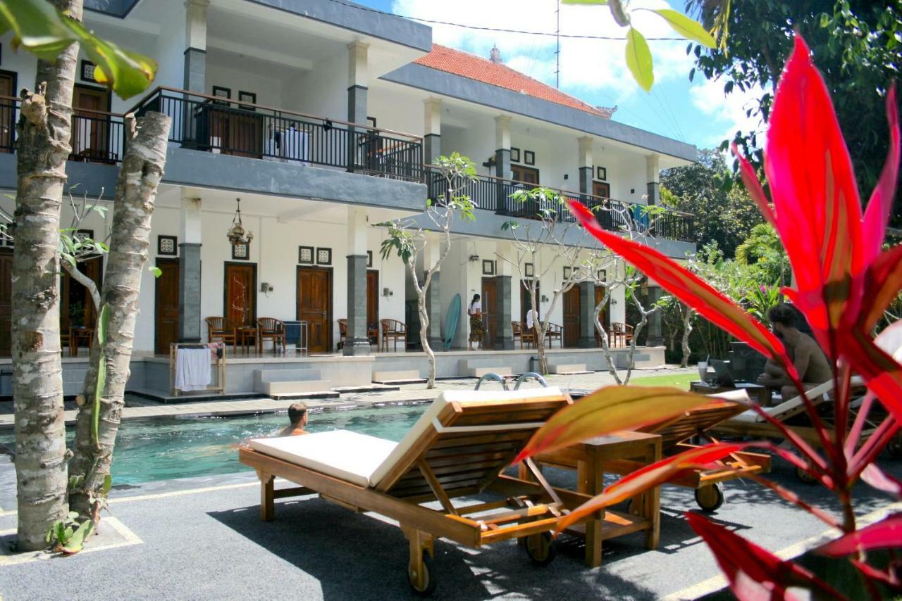 Uluwatu Made Guesthouse エクステリア 写真