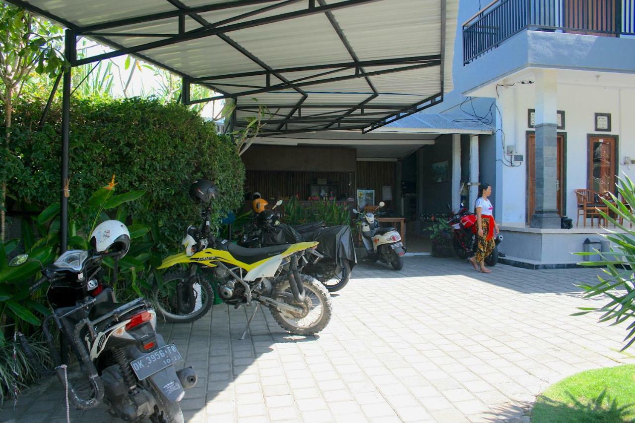 Uluwatu Made Guesthouse エクステリア 写真